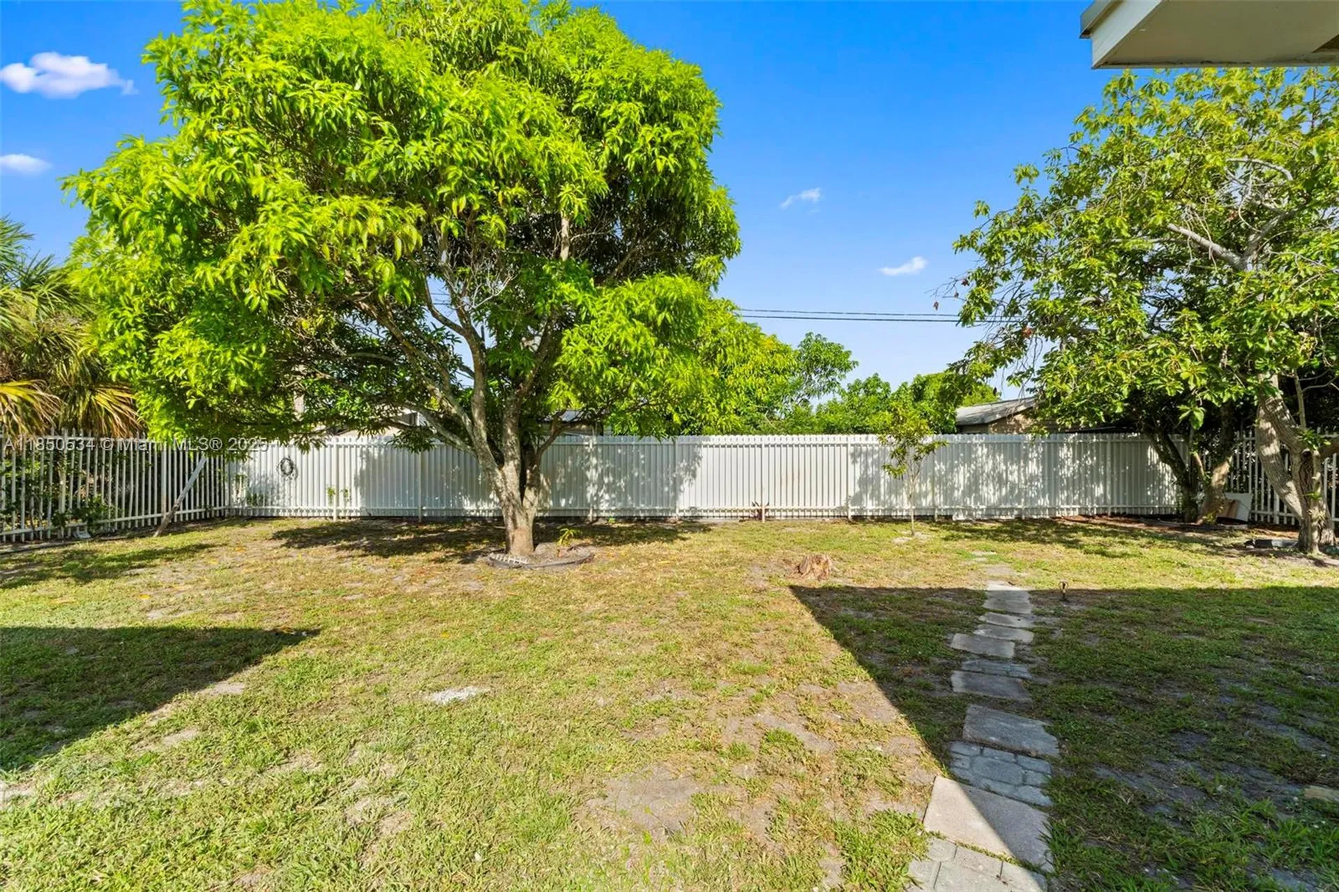 1237 NW 15th Avenue Fort Lauderdale FL 33311