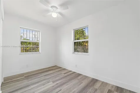 1237 NW 15th Avenue Fort Lauderdale FL 33311