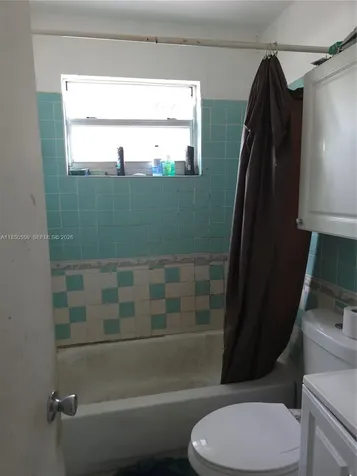 163 NW 18th Court Miami FL 33125