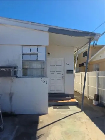 163 NW 18th Court Miami FL 33125