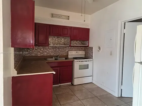 163 NW 18th Court Miami FL 33125