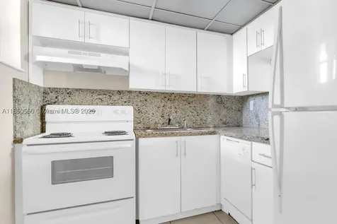 6830 Indian Creek Drive Miami Beach FL 33141