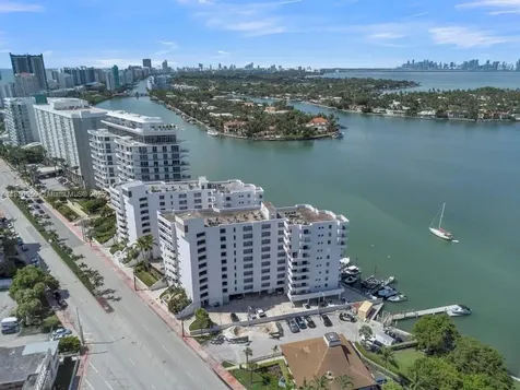 6830 Indian Creek Drive Miami Beach FL 33141