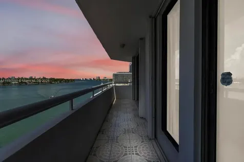 6830 Indian Creek Drive Miami Beach FL 33141