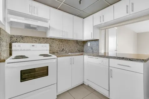 6830 Indian Creek Drive Miami Beach FL 33141