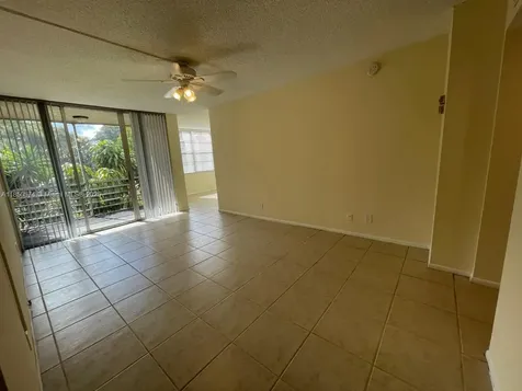 9431 Live Oak Place Davie FL 33324