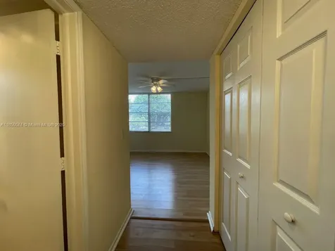 9431 Live Oak Place Davie FL 33324