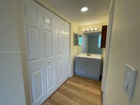 9431 Live Oak Place Davie FL 33324