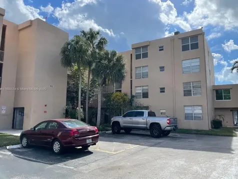 9431 Live Oak Place Davie FL 33324
