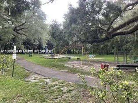 9431 Live Oak Place Davie FL 33324