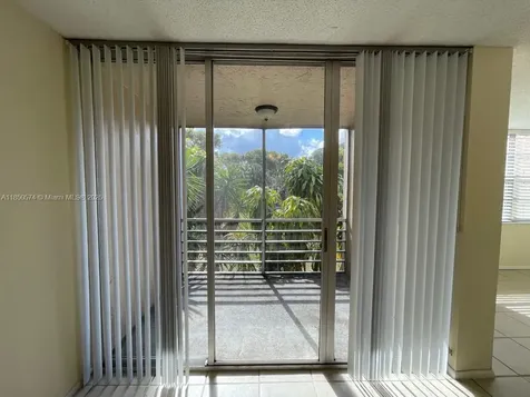 9431 Live Oak Place Davie FL 33324