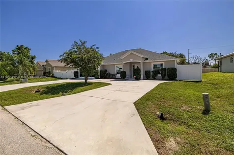 491 Alesio Avenue SE Palm Bay FL 32909