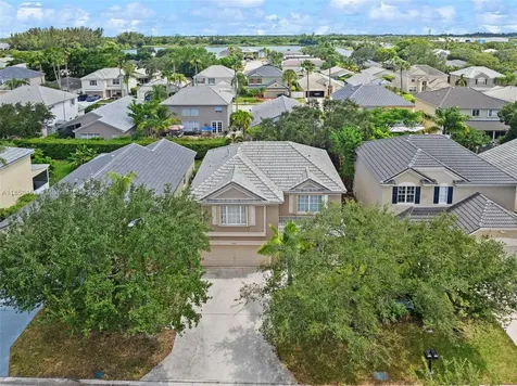 9842 N Grand Duke Circle Tamarac FL 33321