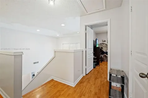 9842 N Grand Duke Circle Tamarac FL 33321