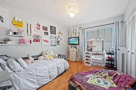 9842 N Grand Duke Circle Tamarac FL 33321