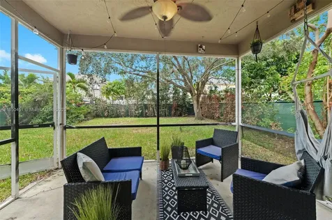 9842 N Grand Duke Circle Tamarac FL 33321