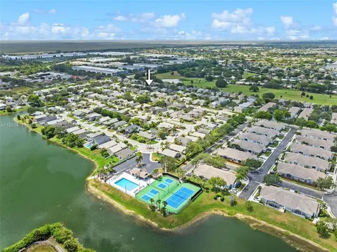 9842 N Grand Duke Circle Tamarac FL 33321
