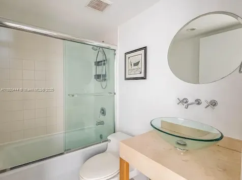 6767 Collins Avenue Miami Beach FL 33141