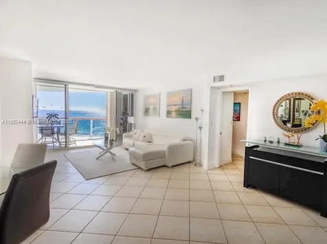 6767 Collins Avenue Miami Beach FL 33141