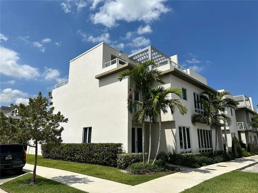 10362 NW 66th Street Doral FL 33178