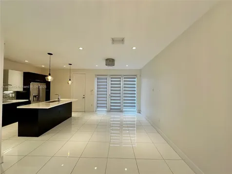 10362 NW 66th Street Doral FL 33178