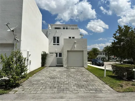 10362 NW 66th Street Doral FL 33178