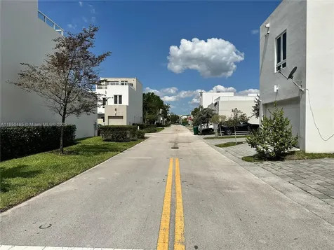 10362 NW 66th Street Doral FL 33178