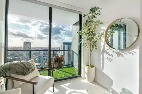 601 NE 1 Avenue Miami FL 33132