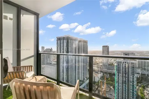 601 NE 1 Avenue Miami FL 33132