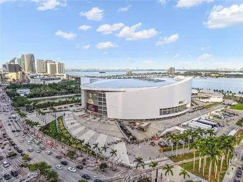 601 NE 1 Avenue Miami FL 33132
