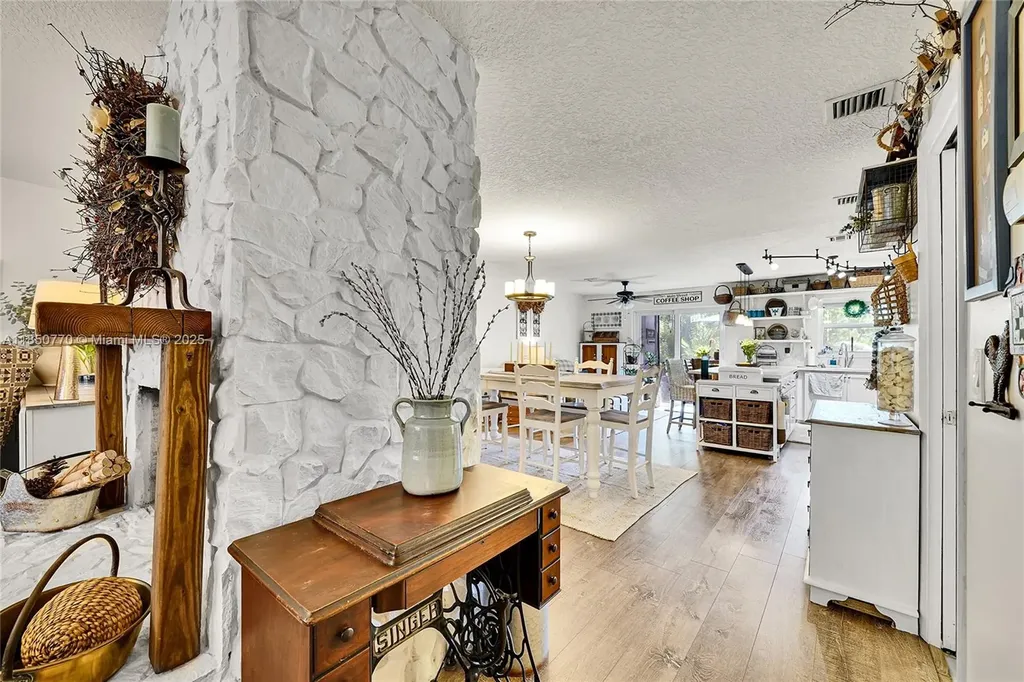 4271 Coral Springs Drive Coral Springs FL 33065