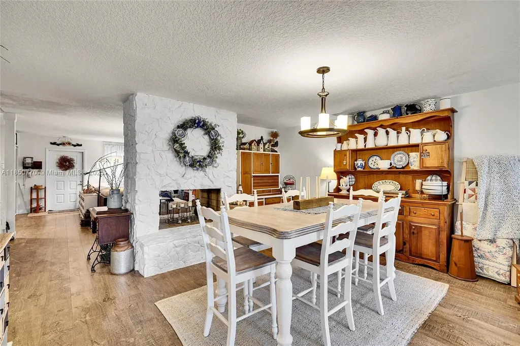 4271 Coral Springs Drive Coral Springs FL 33065