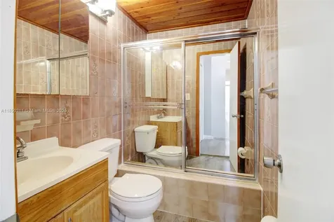 5921 SW 13th Terrace West Miami FL 33144