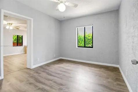 5921 SW 13th Terrace West Miami FL 33144