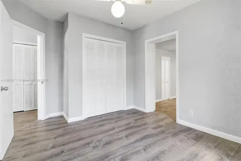 5921 SW 13th Terrace West Miami FL 33144