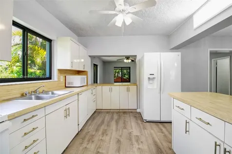 5921 SW 13th Terrace West Miami FL 33144