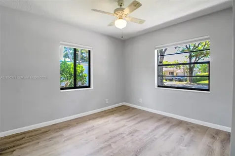 5921 SW 13th Terrace West Miami FL 33144