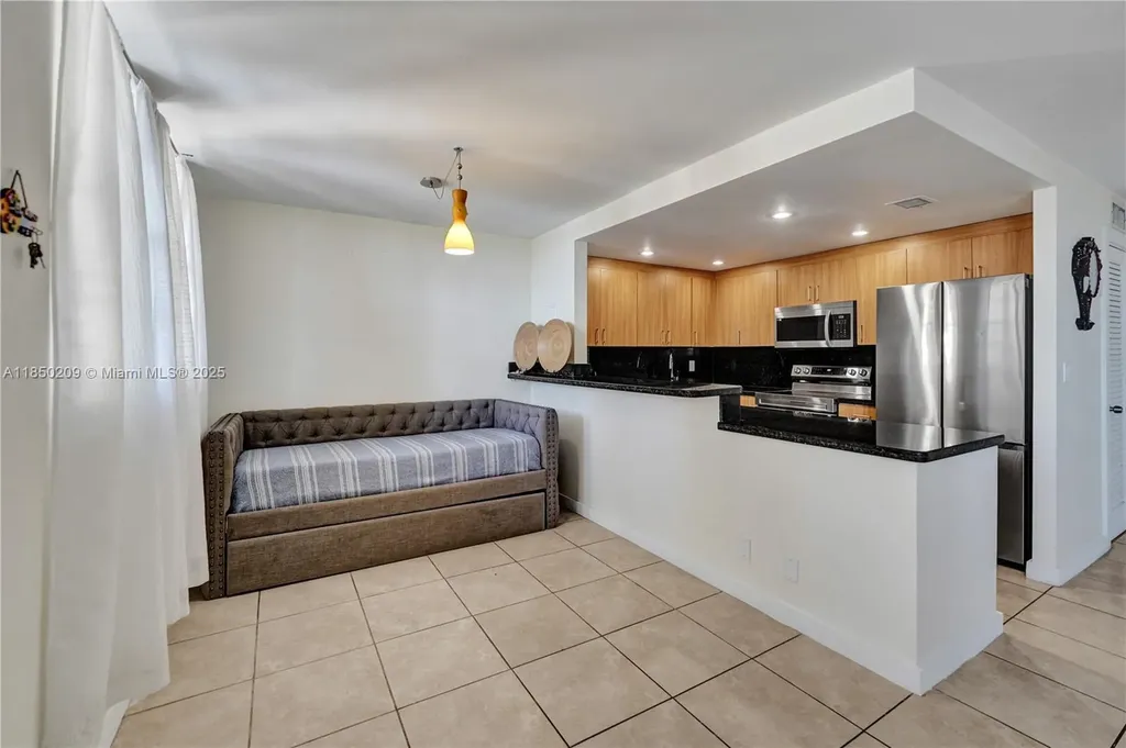 1811 Jefferson Street Hollywood FL 33020
