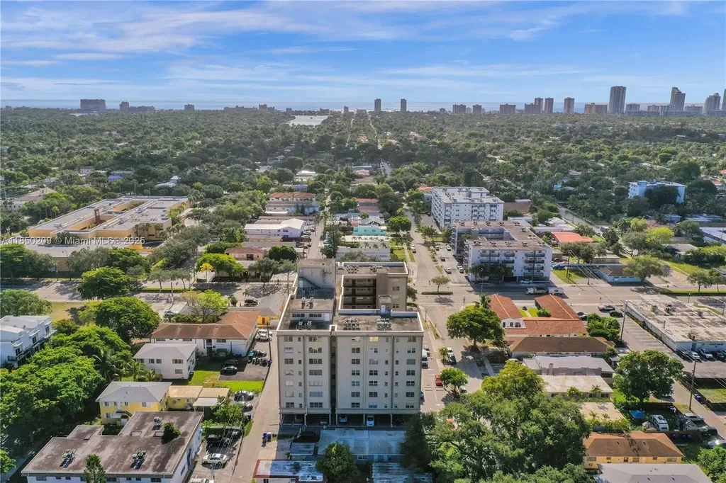 1811 Jefferson Street Hollywood FL 33020