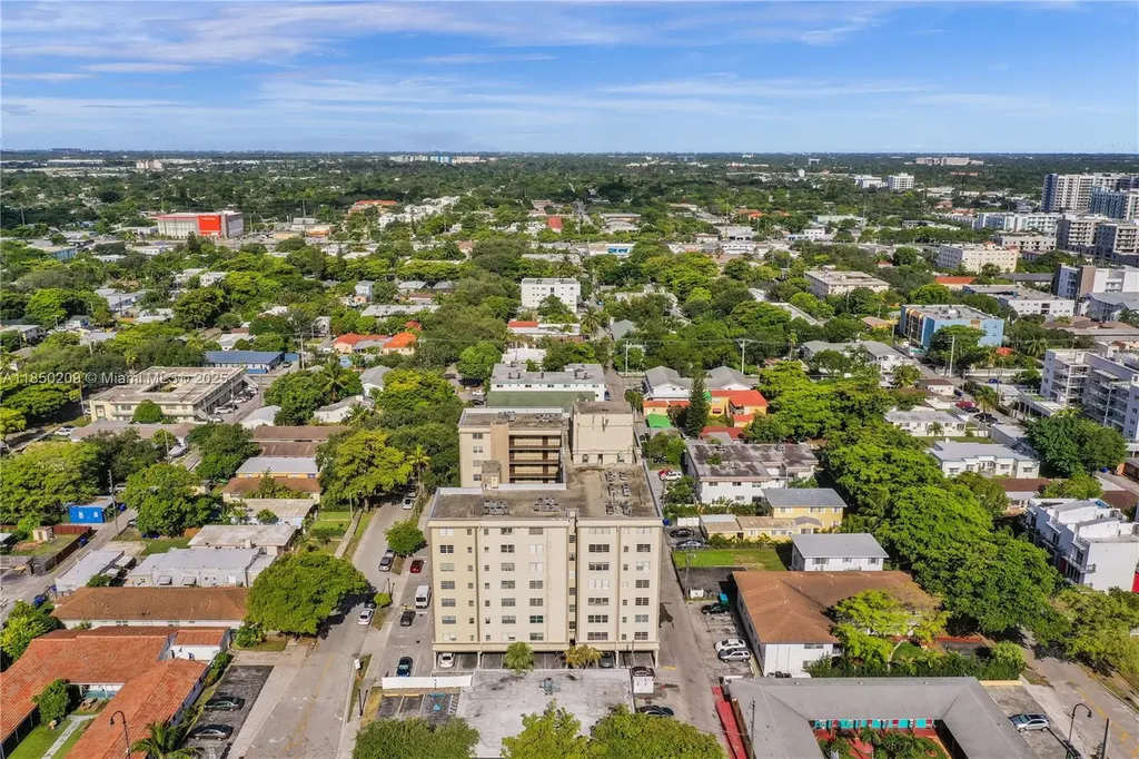 1811 Jefferson Street Hollywood FL 33020