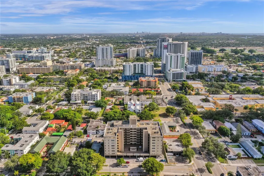 1811 Jefferson Street Hollywood FL 33020