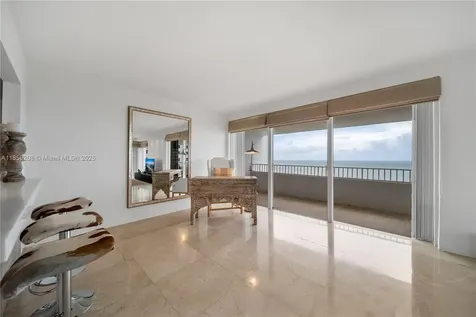 199 Ocean Lane Drive Key Biscayne FL 33149