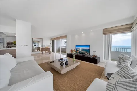 199 Ocean Lane Drive Key Biscayne FL 33149