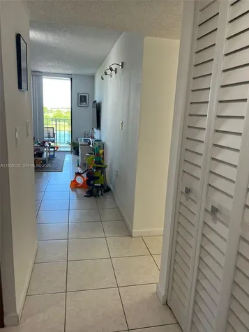 9682 Fontainebleau Boulevard Miami FL 33172
