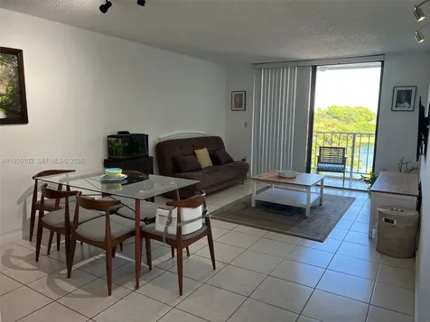 9682 Fontainebleau Boulevard Miami FL 33172