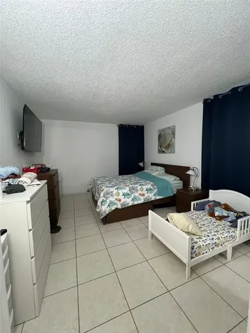 9682 Fontainebleau Boulevard Miami FL 33172