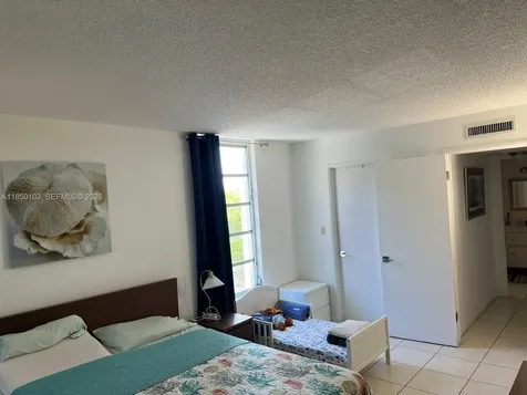 9682 Fontainebleau Boulevard Miami FL 33172