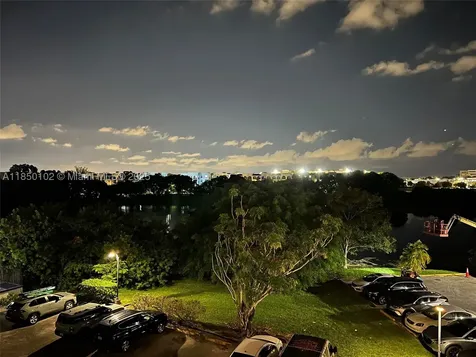 9682 Fontainebleau Boulevard Miami FL 33172