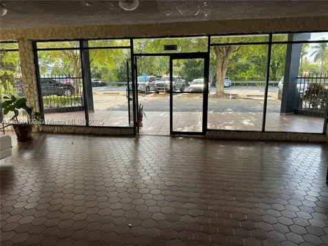 9682 Fontainebleau Boulevard Miami FL 33172