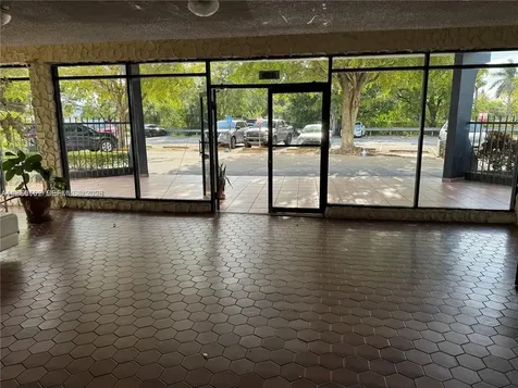 9682 Fontainebleau Boulevard Miami FL 33172